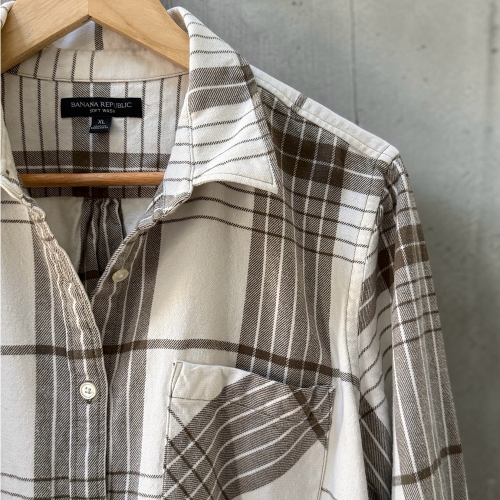 Banana Republic Women’s Neutral Plaid Flannel Button-Up Shirt - Brown & Cream XL - Picture 5 of 8